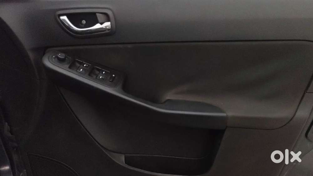 Tata Zest  1.2 Revotron Xt, 2015, Petrol