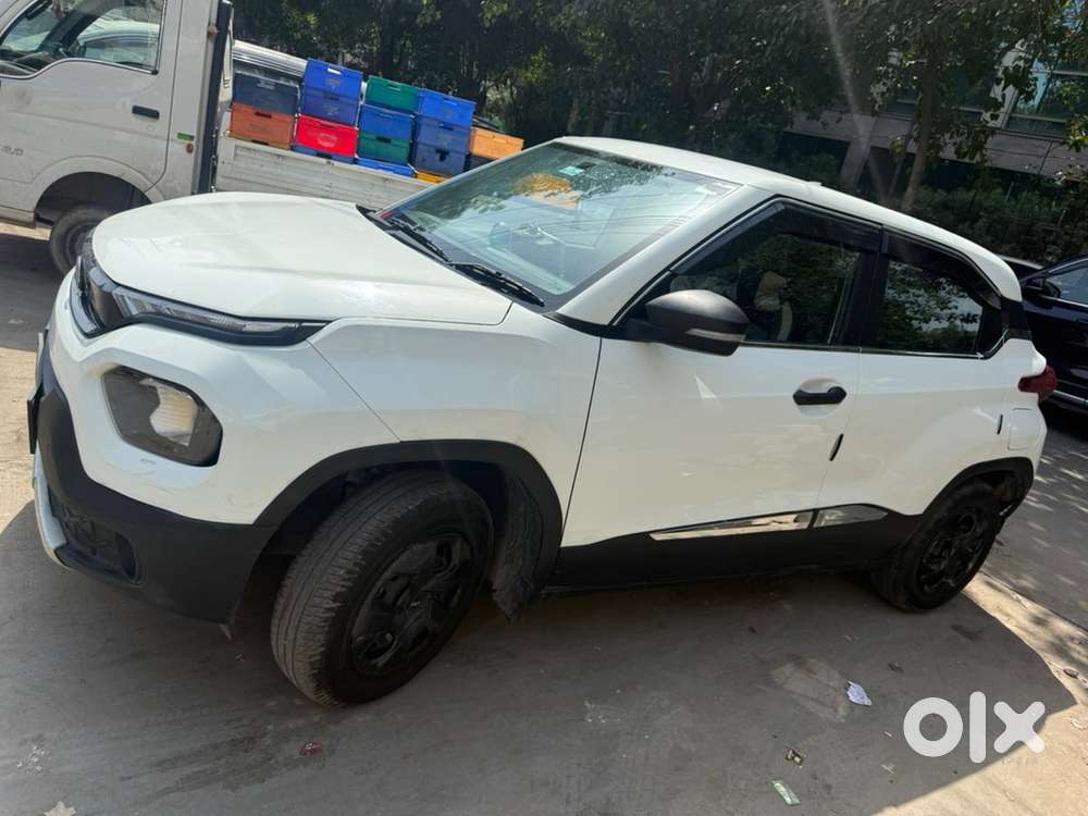 Tata Punch Petrol 2025