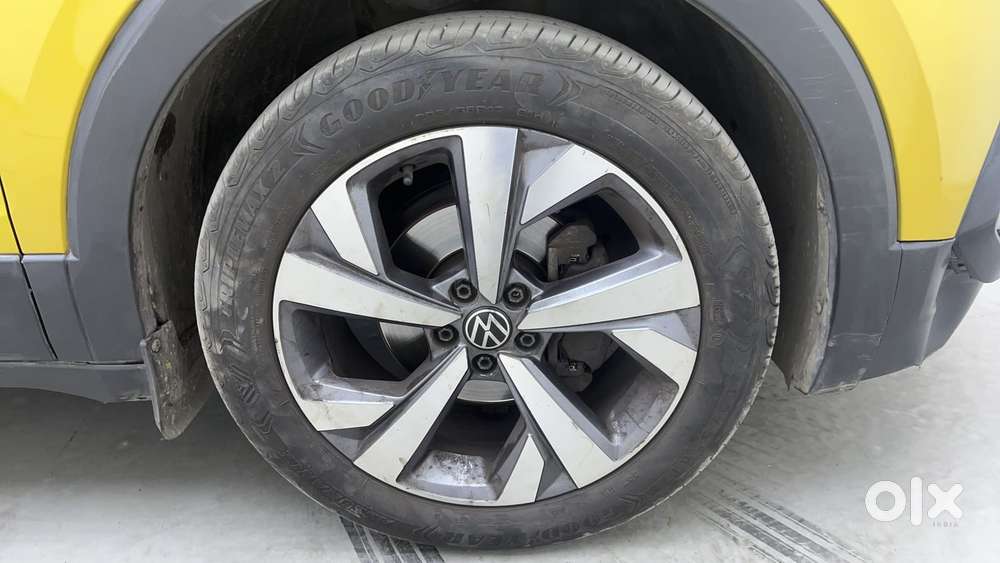 Volkswagen Taigun Topline 1.0 Tsi Mt (electric Seats), 2022, Petrol