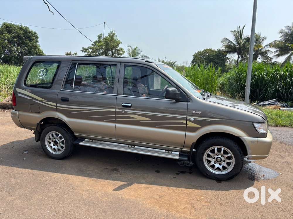 Chevrolet Tavera 2011 Diesel Good Condition, 4 Tyres 100 %