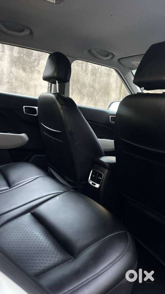 Hyundai Venue, 2022, Petrol