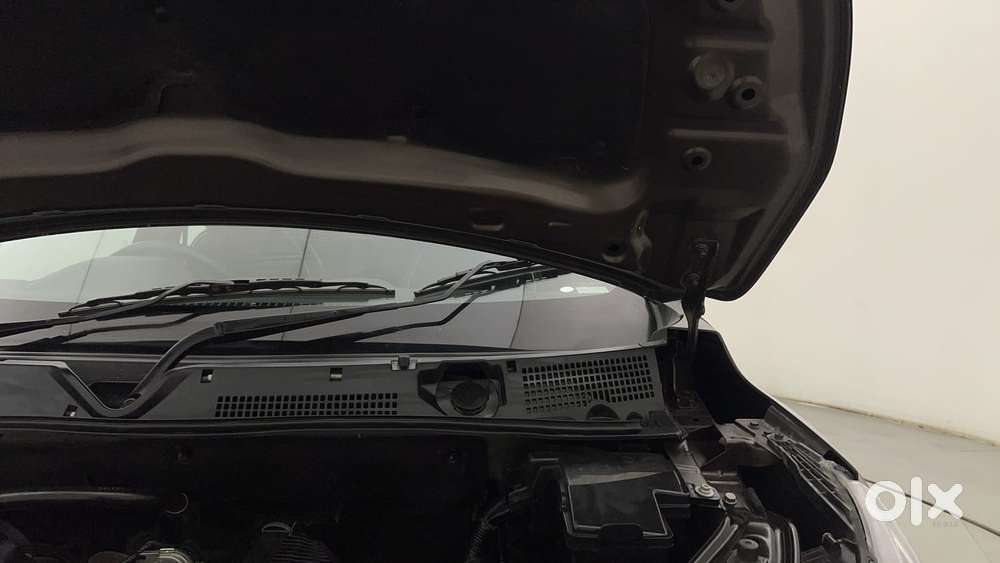 Nissan Magnite 1.0 Xv Premium, 2021, Petrol