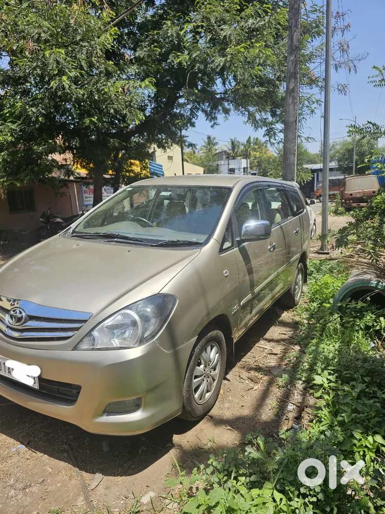 Toyota Innova 2010 Diesel 106000 Km Driven