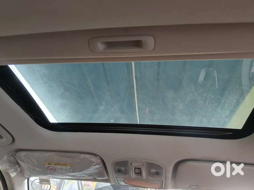 Kia Sonet Petrol With Sunroof