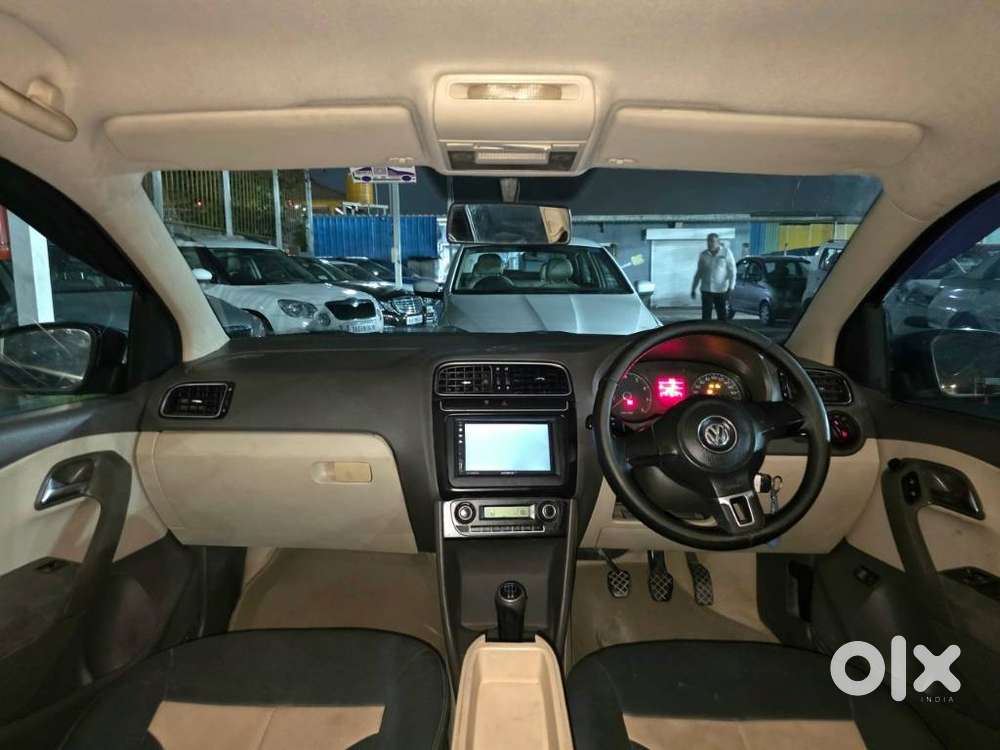 Volkswagen Vento Petrol Highline, 2011, Petrol