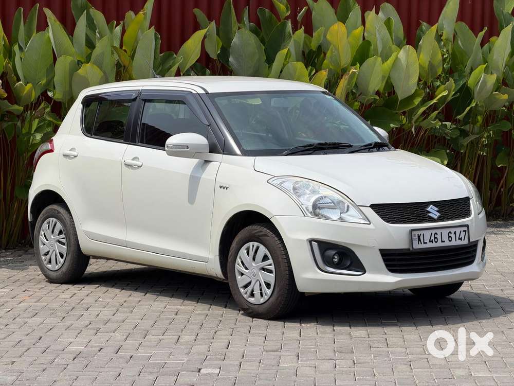 Maruti Suzuki Swift Vxi With Abs, 2015, Petrol