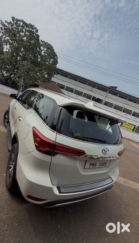 Toyota Fortuner [2021-ongoing] 2.8 2wd Diesel Mt, 2020, Diesel