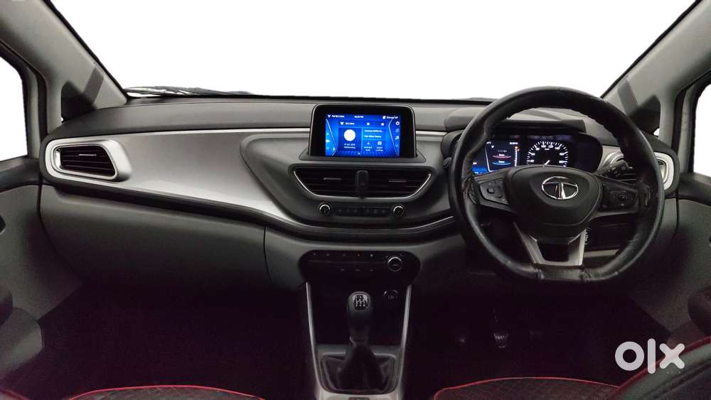 Tata Altroz Xz, 2020, Petrol