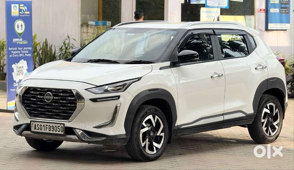 Nissan Magnite 1.0 Xv Turbo Cvt, 2022, Petrol