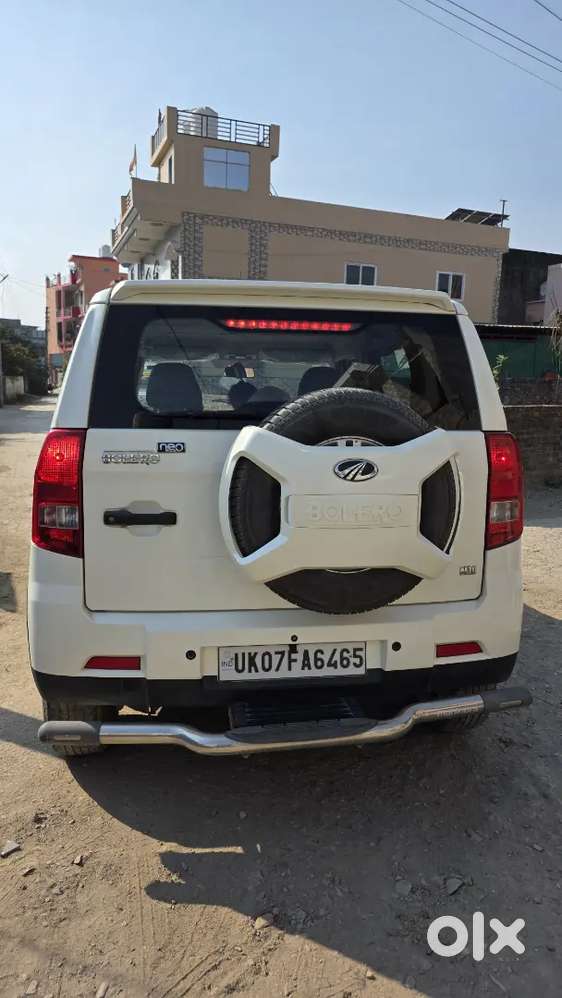 Mahindr Bolero Neo N10