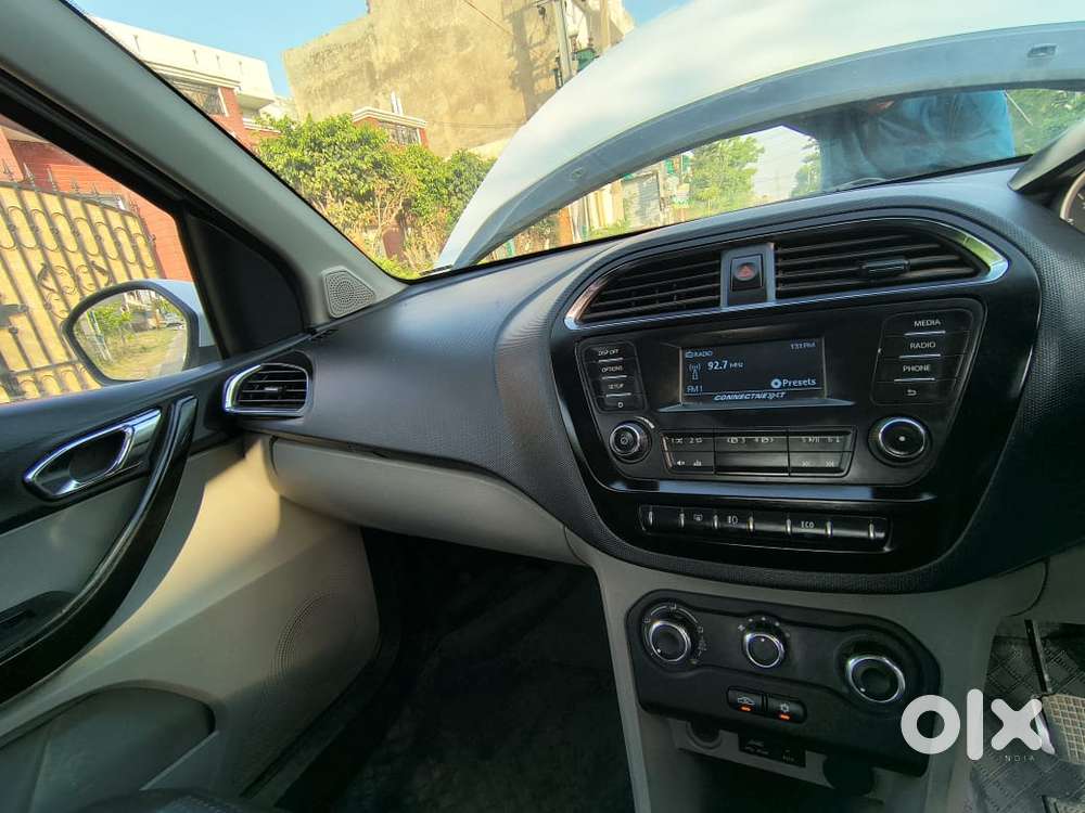 Tata Tiago 1.2 Revotron Xz, 2016, Petrol