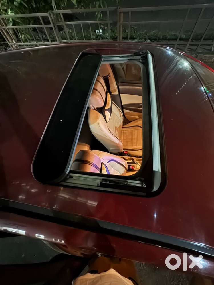 I20 Asta Petrol With Sunroof
