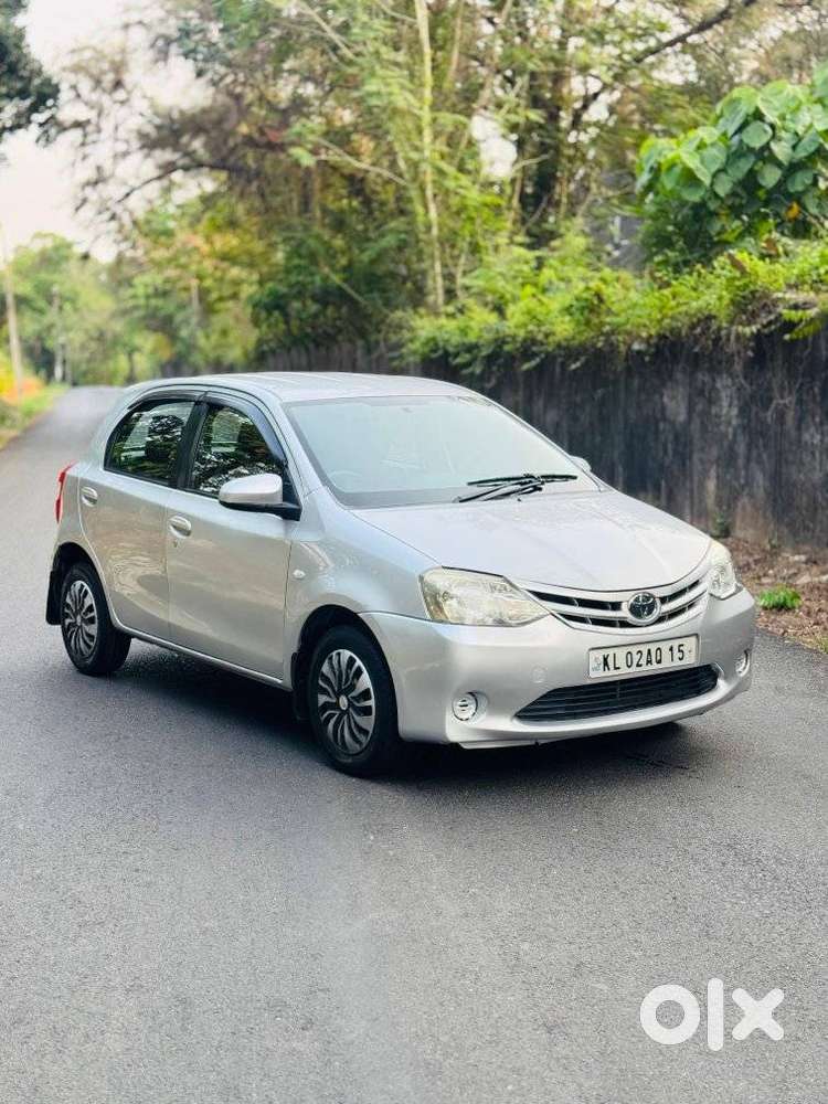 Toyota Etios Liva 2013-2014 G, 2013, Petrol