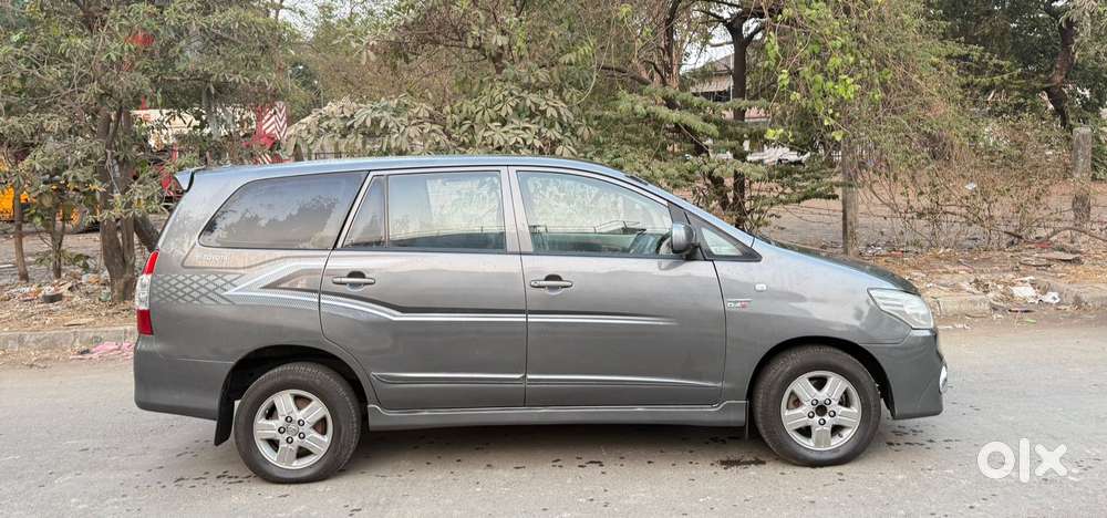 Toyota Innova 2.5 G (diesel) 8 Seater, 2014, Diesel