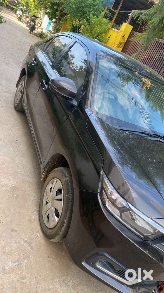 Honda Amaze, 2022, Petrol