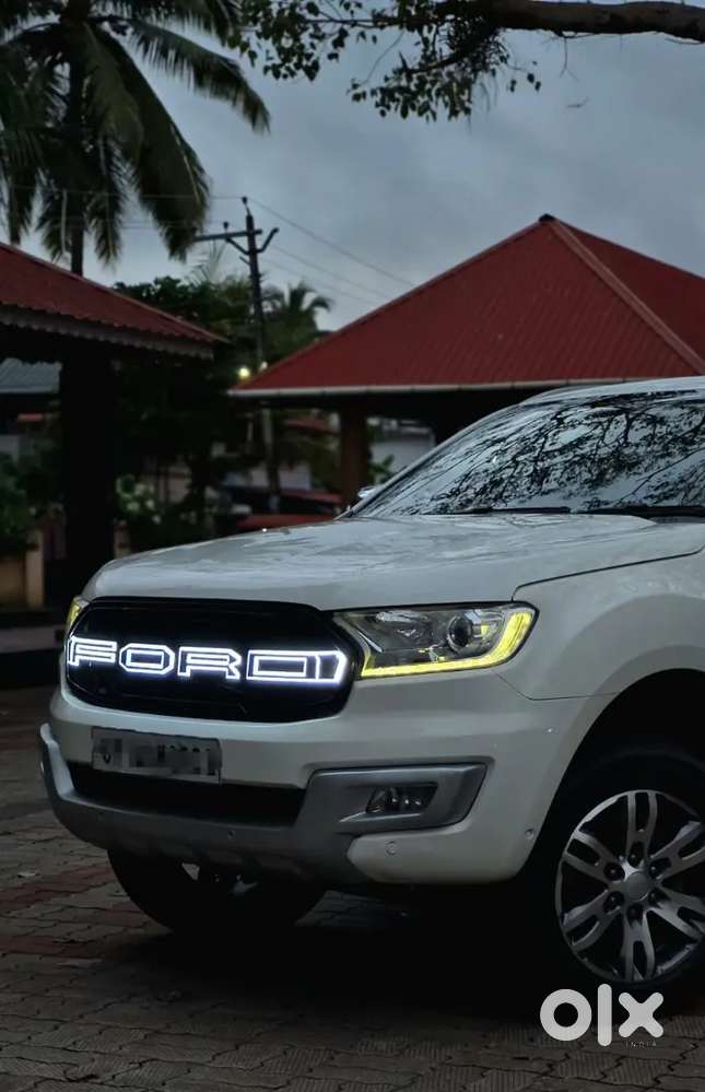 2018 Ford Endeavour Titanium 3.2 Auto 4x4