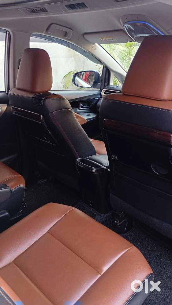 Toyota Innova Crysta 2.8z Automatic, 2019, Diesel