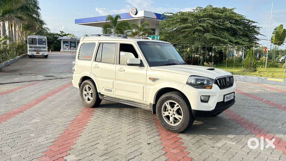Mahindra Scorpio Intelli Hybrid S10 4wd, 2015, Diesel