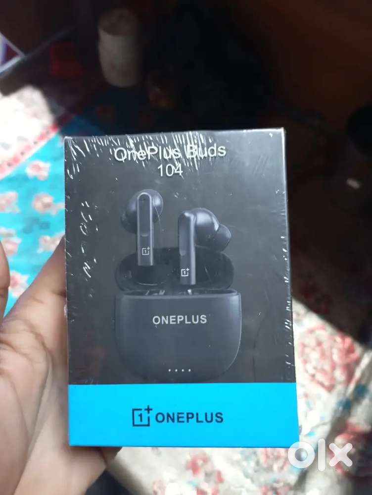 One plus earbuds and fire bolt earbuds new Accessories 1821988004