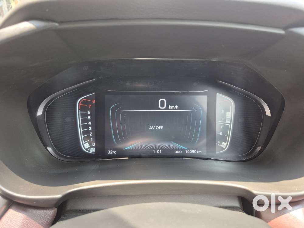 Maruti Suzuki Grand Vitara Smart Hybrid Alpha, 2025, Petrol