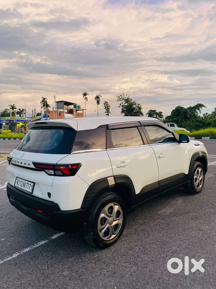 Maruti Suzuki Brezza 1.5 Vxi Smart Hybrid, 2024, Petrol