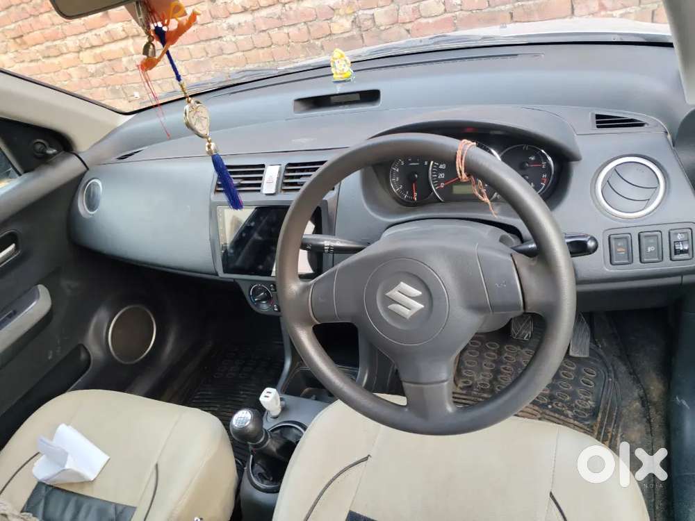 Maruti Suzuki Swift Dzire 2011 Petrol 80000 Km Driven