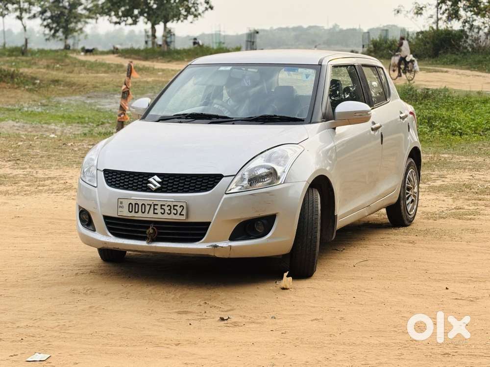 Maruti Suzuki Swift Vxi 1.2 Abs Bs-iv, 2014, Petrol