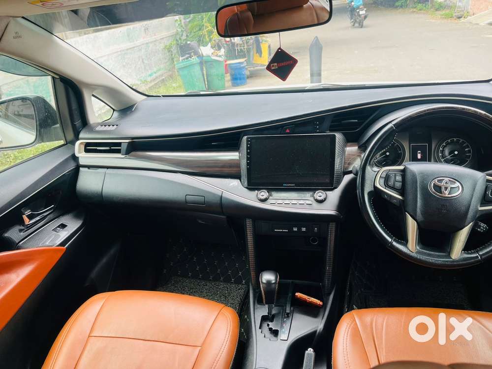 Toyota Innova Crysta 2.8z Automatic, 2018, Diesel