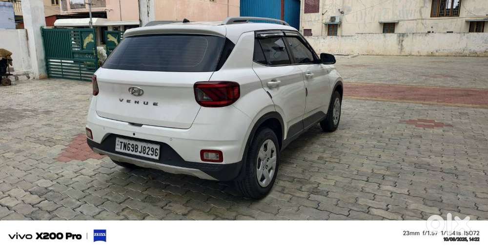 Hyundai Venue 1.2 S Plus, 2019, Petrol