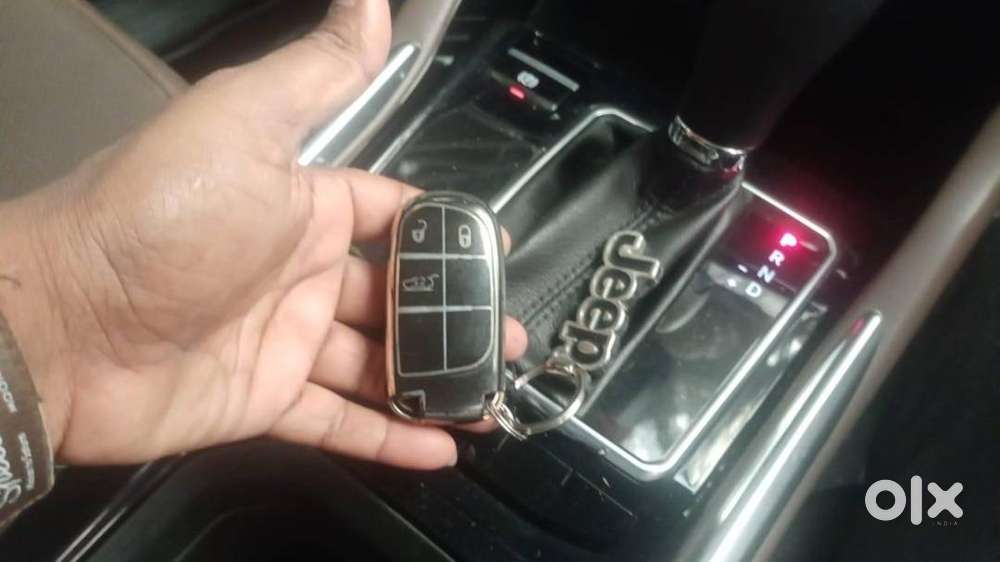 Jeep Meridian 2023 Suv Very Strong