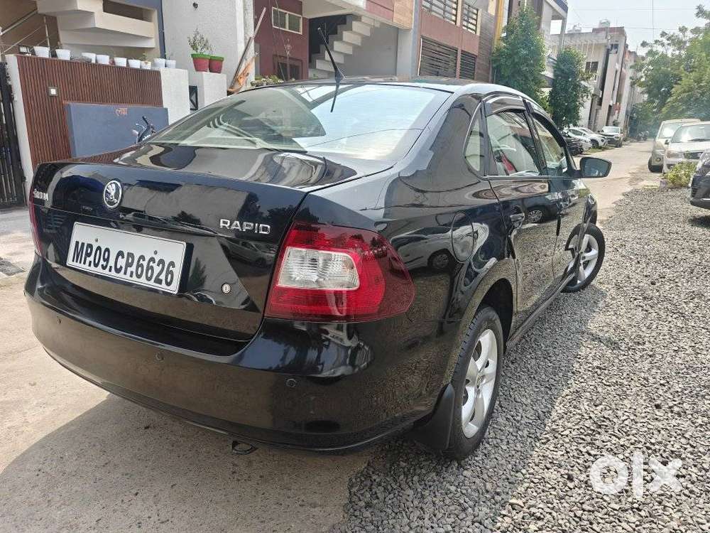 Skoda Rapid 1.5 Tdi At Elegance, 2014, Petrol