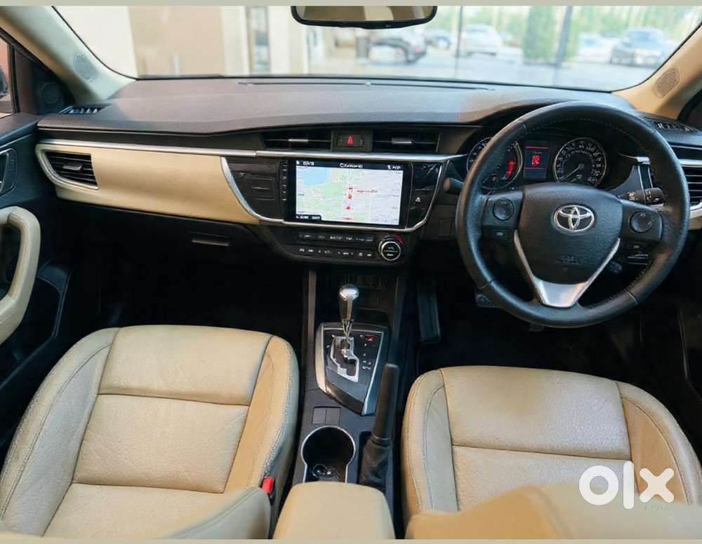 Toyota Corolla Altis 2013-2017 Vl At, 2015, Petrol