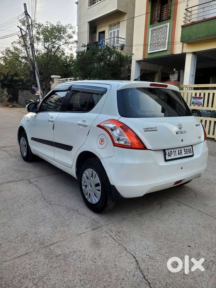 Maruti Suzuki Swift 2011-2014 Vxi, 2013, Petrol