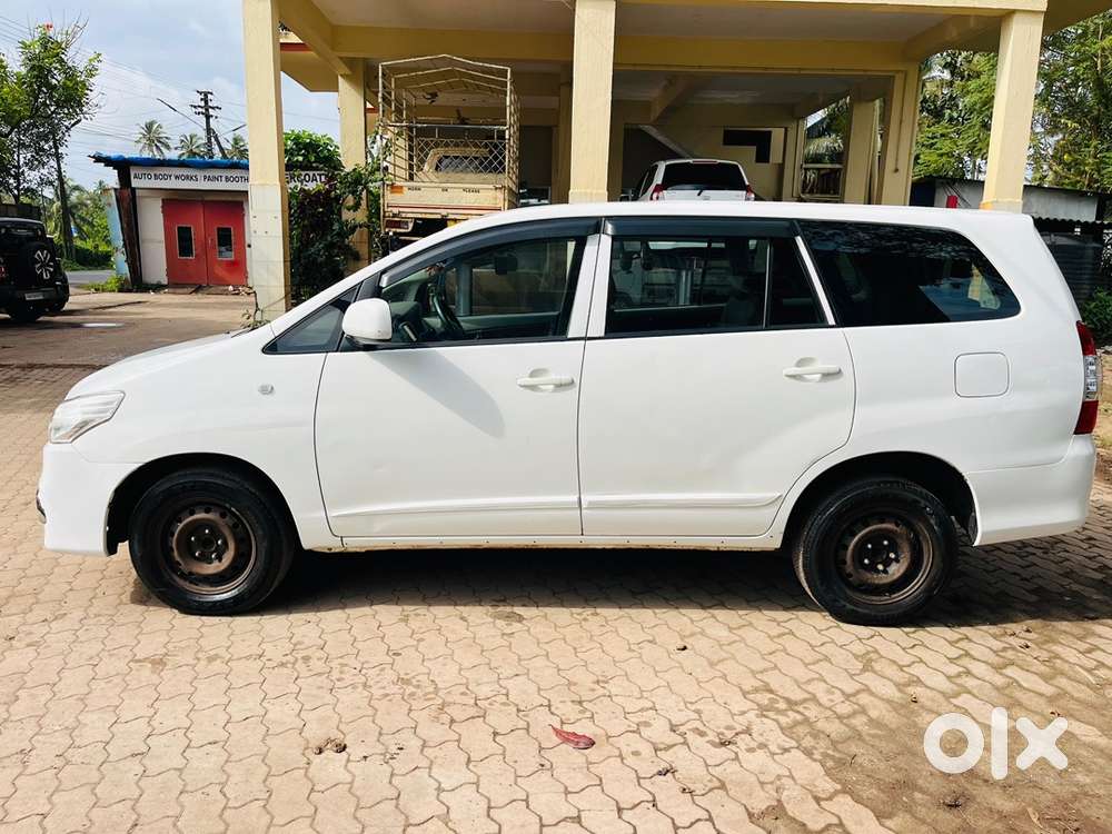 Toyota Innova 2014 Diesel Well Maintained