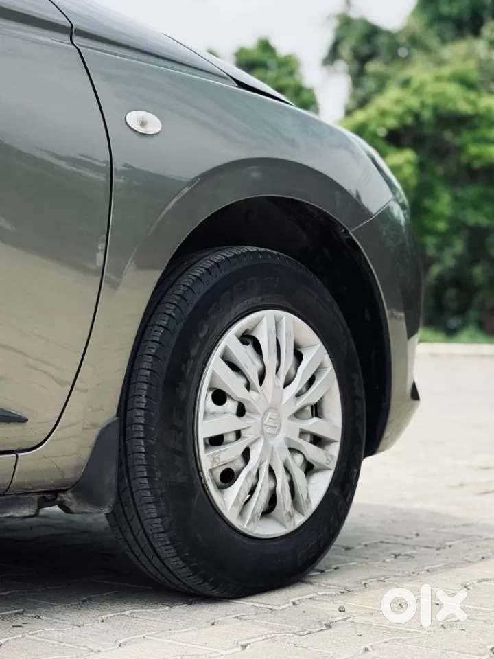 Maruti Suzuki Swift, 2025, Petrol
