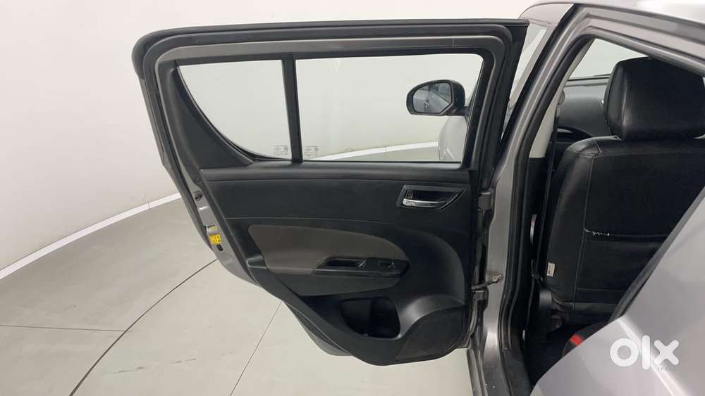 Maruti Suzuki Swift Vvt Vxi, 2017, Petrol