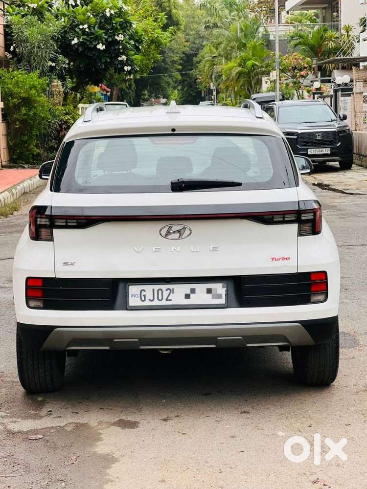 Hyundai Venue 1.0 Sx (o) Turbo Dct, 2024, Petrol