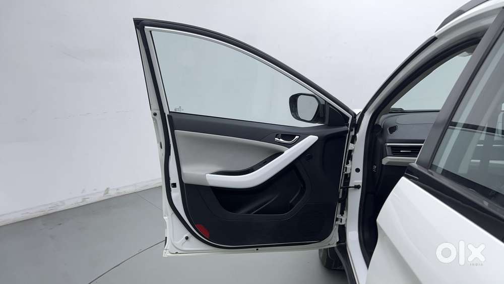 Tata Nexon Creative Plus 1.2 Revotron Petrol 6 Mt, 2024, Petrol