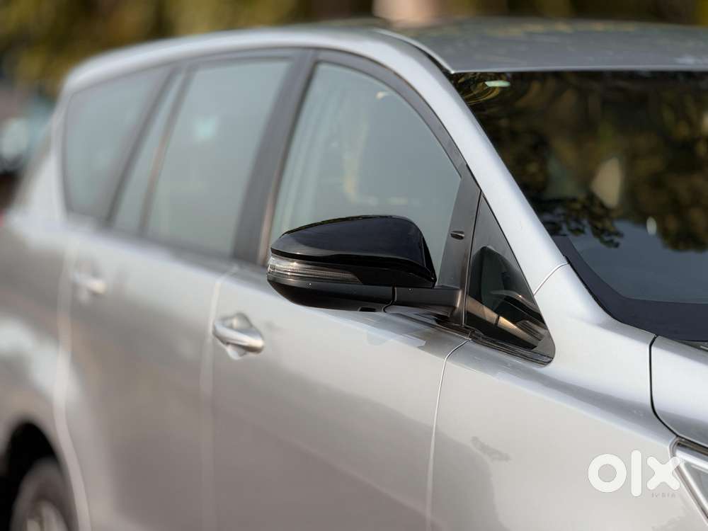 Toyota Innova Crysta 2.4 G Mt, 2022, Diesel