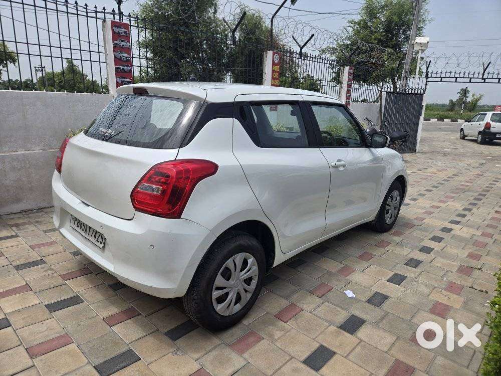 Maruti Suzuki Swift Vxi, 2020, Petrol