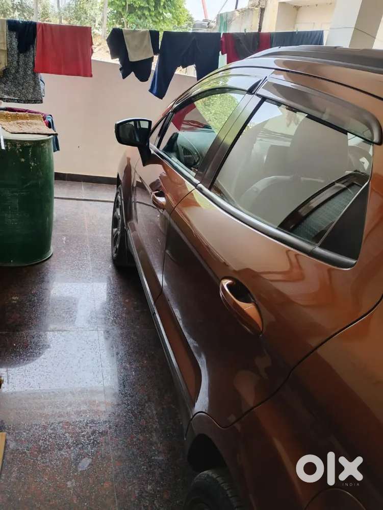 Ford Ecosport 2019(insurance And Show Room Track Available)