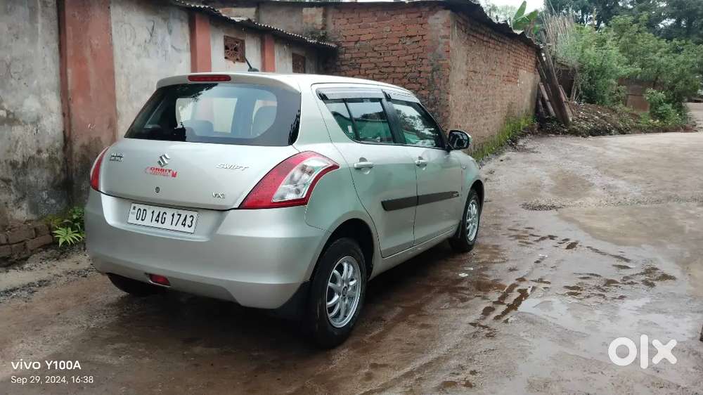 Maruti Suzuki Swift 2015 Petrol 35000 Km Driven
