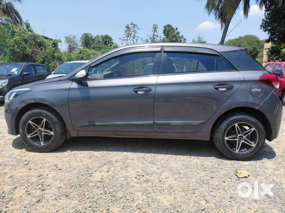 Hyundai Elite I20 Sportz (o) 1.4, 2014, Petrol