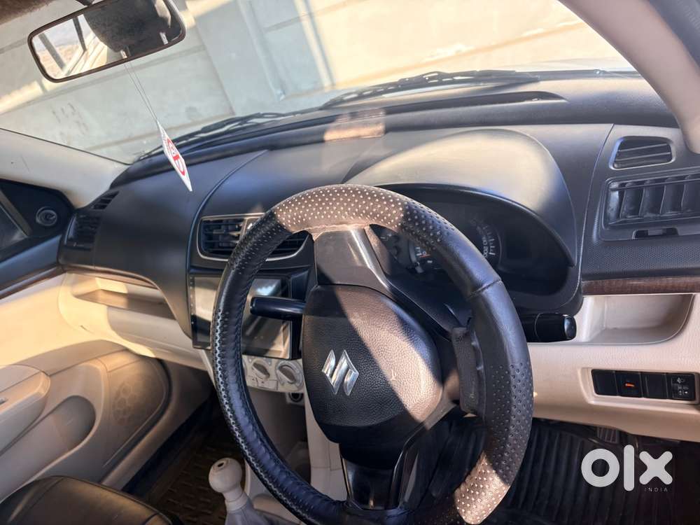 Maruti Suzuki Swift Dzire 2017 Diesel Well Maintained