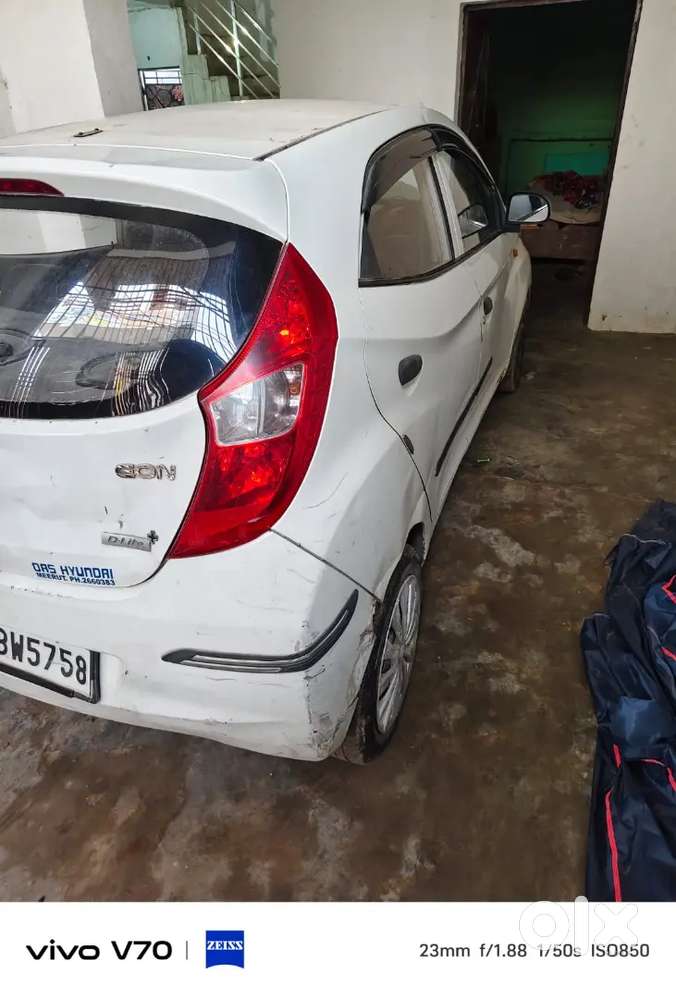 Hyundai Eon Magna 2015