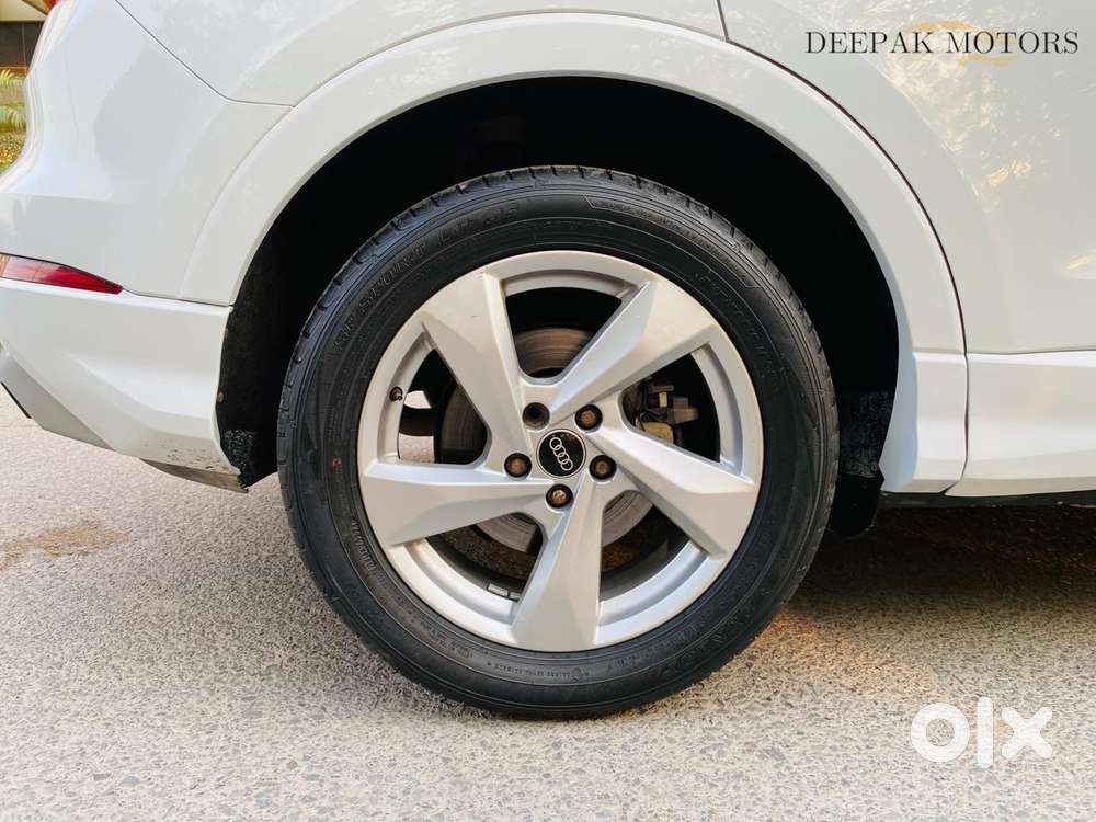 Audi Q3 40 Tfsi Premium Plus, 2024, Petrol