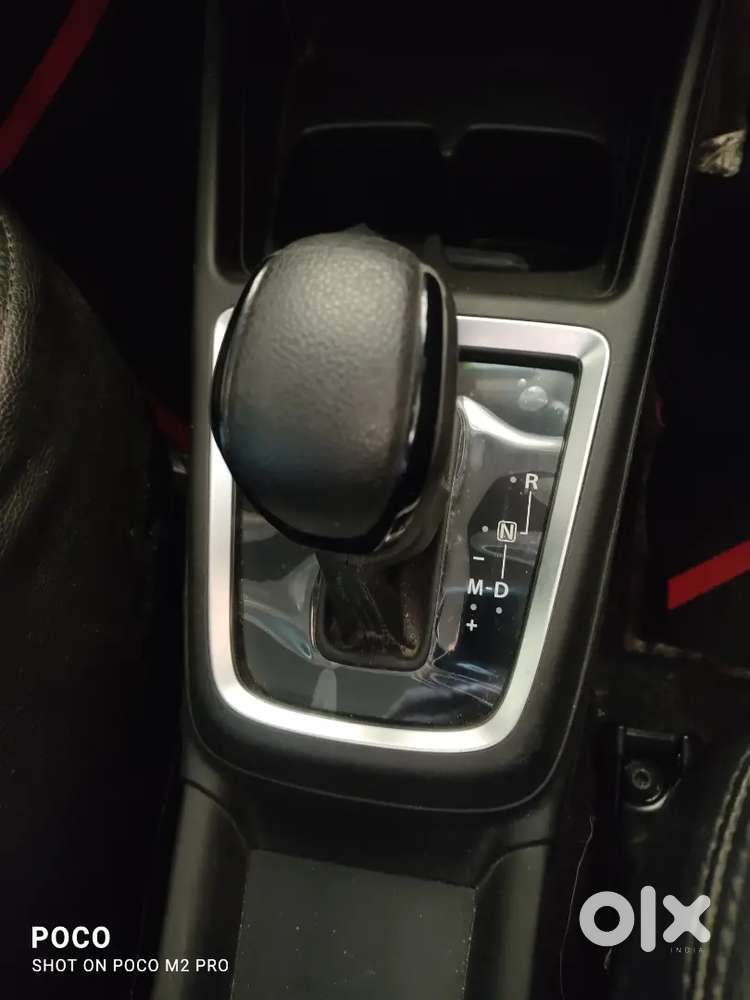 New Maruti Suzuki Swift (automatic) 2023...1156 Km Driven