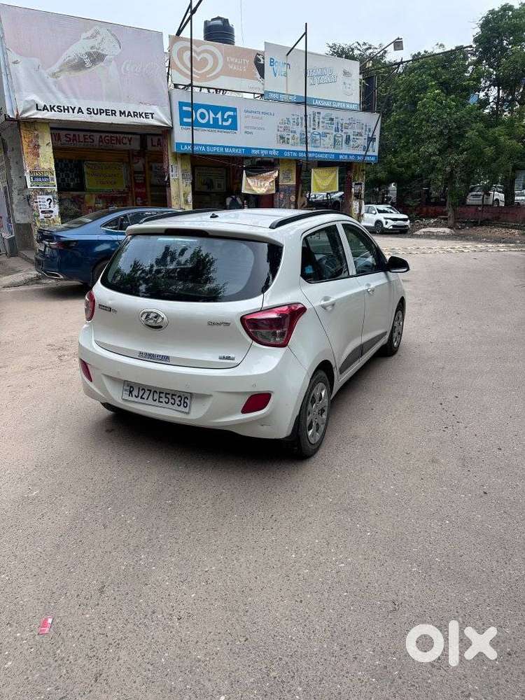 Hyundai Grand I10 Sportz 1.2 Kappa Vtvt, 2015, Petrol