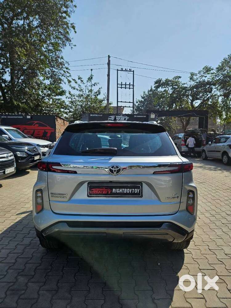 Toyota Urban Cruiser Hyryder 1.5 V Hybrid, 2023, Petrol