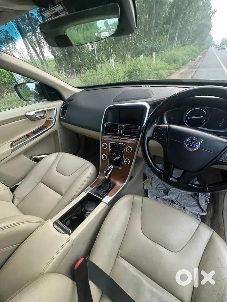 Volvo Xc60 2015 Diesel Well Maintained
